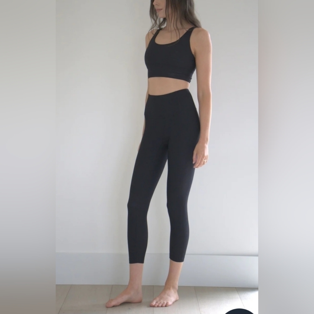 2 Piece Black Ribbed Sport Bra Top & High Rise Ribbed Leggings
